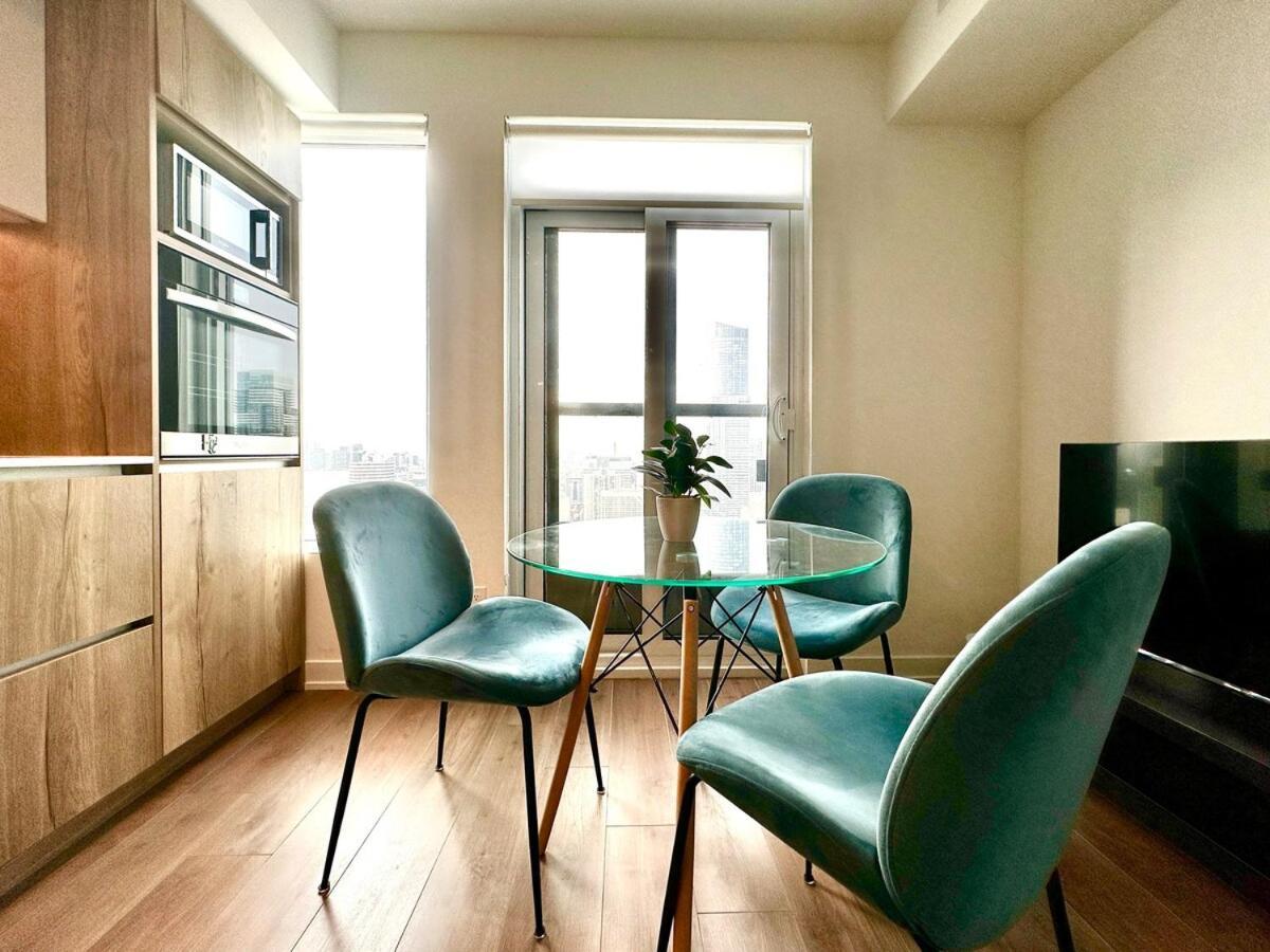 Super Skyline View In The Heart Of Apartment *