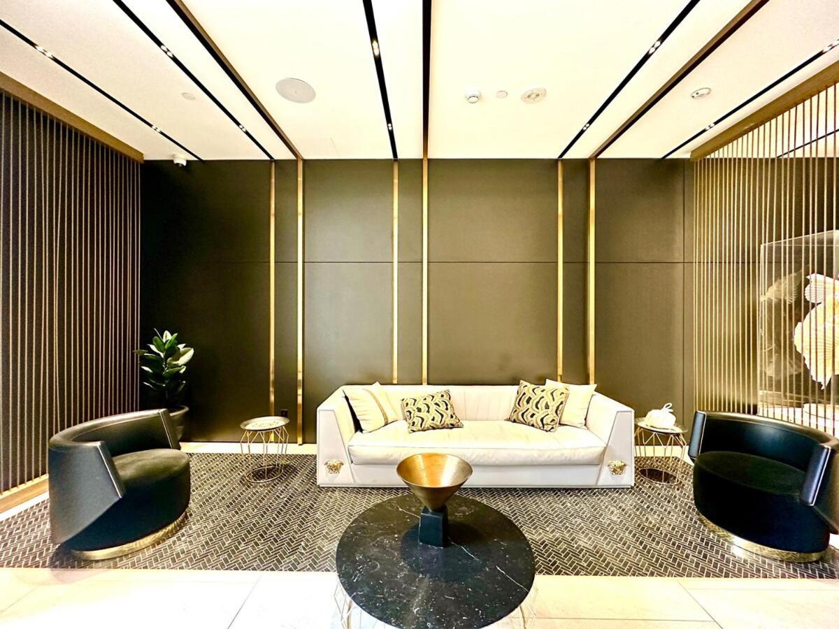 Super Skyline View In The Heart Of Apartment *